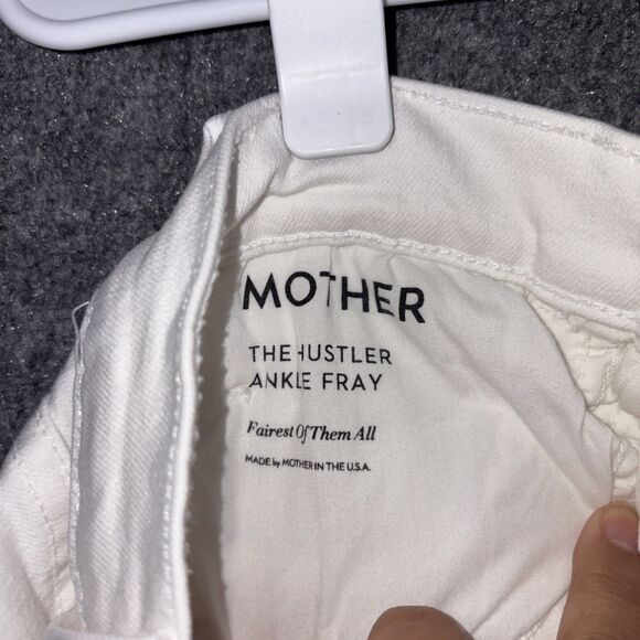 MOTHER  The Hustler Ankle Fray Jeans Womens Sz 29 White Fairest of them All Flaw - Picture 4 of 14